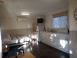 Silver Wattle Caravan Park