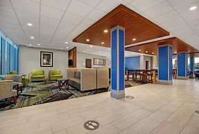 Holiday Inn Express & Suites Milwaukee - Brookfield by IHG