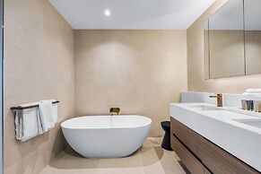 Collins House Apartments by CLLIX