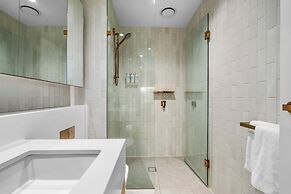 Collins House Apartments by CLLIX