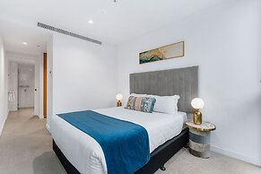 Collins House Apartments by CLLIX