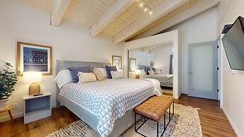 Chateau de Montagne 6 Pet-Friendly and Remodeled, On Shuttle Route by 