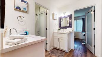 Chateau de Montagne 6 Pet-Friendly and Remodeled, On Shuttle Route by 