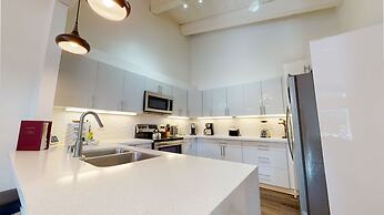 Chateau de Montagne 6 Pet-Friendly and Remodeled, On Shuttle Route by 