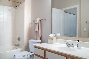 Totally Renovated : 2bed/2bath:gated Complex In N. Phoenix 2 Bedroom C