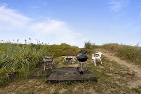Beach Front On The Bay In Our Rustic Beach 4 Bedroom Cottage by RedAwn
