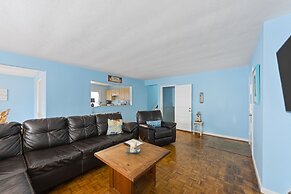 Beach Front On The Bay In Our Rustic Beach 4 Bedroom Cottage by RedAwn