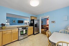 Beach Front On The Bay In Our Rustic Beach 4 Bedroom Cottage by RedAwn