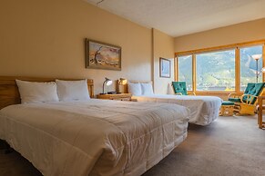 Ski Condo With Short Walk to Lifts - SH501 by Redawning