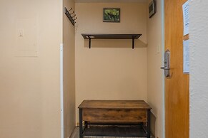 Ski Condo With Short Walk to Lifts - SH501 by Redawning