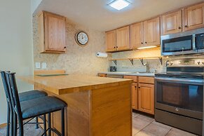 Ski Condo With Short Walk to Lifts - SH501 by Redawning