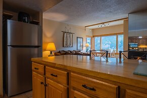 Ski Condo With Short Walk to Lifts - SH501 by Redawning