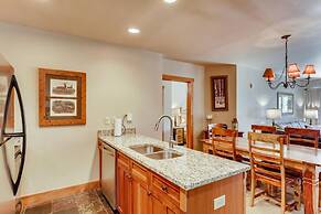 Premier Red Hawk Lodge 2 Br~walk To Slopes~kids Ski Free 2 Bedroom Con