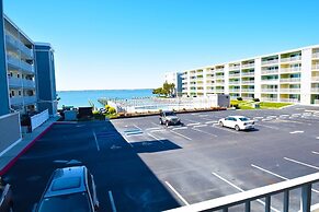 Thunder Island 112c 2 Bedroom Condo by RedAwning