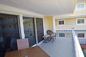 Thunder Island 112c 2 Bedroom Condo by RedAwning