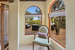 Casa Ladera - Enchanting Home, Nestled in Foothills With Spectacular V