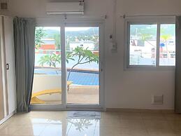 Kata Hill Sea View Hotel