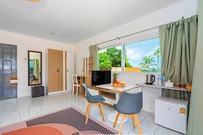 Kata Hill Sea View Hotel