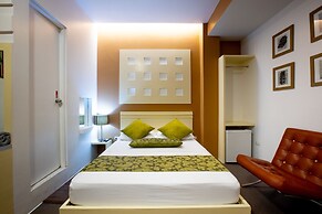 Hotel Monde