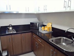 Favila Condotel Units 150 Newport Blvrd