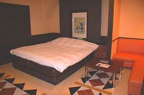 Hotel Sting - Adults Only