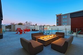Aloft Waco Downtown
