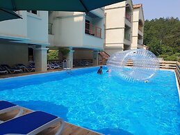 Buyeo Park Art Villas