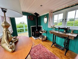 Kits Coty Glamping