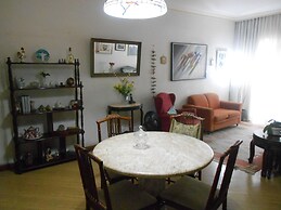 Gohouse - Loureiro 102