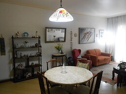 Gohouse - Loureiro 102