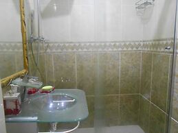 Gohouse - Gustavo 404