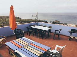 Blue Canary Hostel - Adults Only