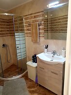 Emmanouil Airport Beach Apartment