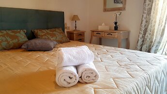 Emmanouil Airport Beach Apartment