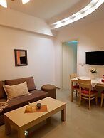 Emmanouil Airport Beach Apartment