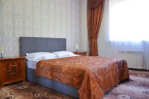 Utomlyonnye Solntsem