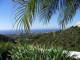 Luxurious Apartment With Spa Area