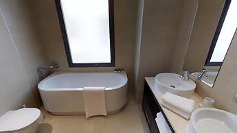 Luxurious Apartment With Spa Area