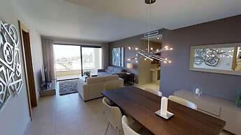 Luxurious Apartment With Spa Area