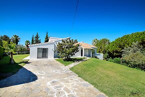 Great Villa Near Beach & Marbella