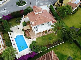 Villa Near Beach In Marbella