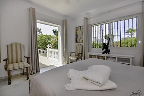 Beautiful Villa Near Beach - Marbella