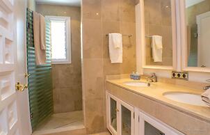 Fabulous Villa 200 M From Beach