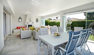 Fabulous Villa 200 M From Beach