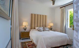 Fabulous Villa 200 M From Beach