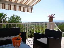 Luxury Villa With Pool & Jacuzzi