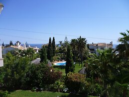 Luxury Villa With Pool & Jacuzzi