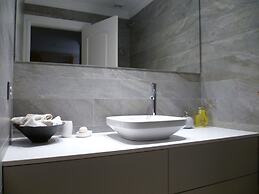 Luxury Villa With Pool & Jacuzzi