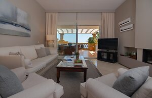 Super Front Line Location Apartment - Heated Pool