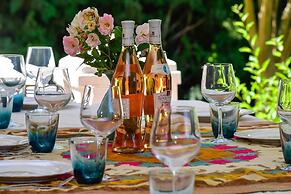 A Real Oasis In Colonial Style Villa